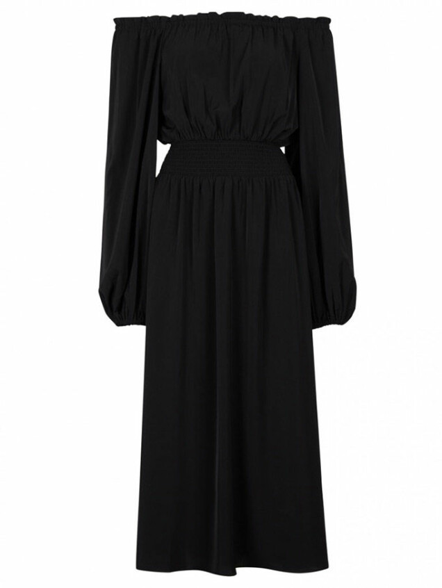 Klicka på bilden för att komma direkt till klänningen. Klicka på bilden för att komma direkt till klänningen.