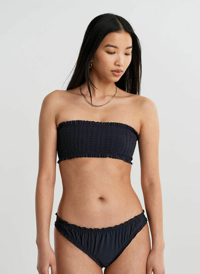 Klicka på bilden för att komma direkt till bikinin. Klicka på bilden för att komma direkt till bikinin.