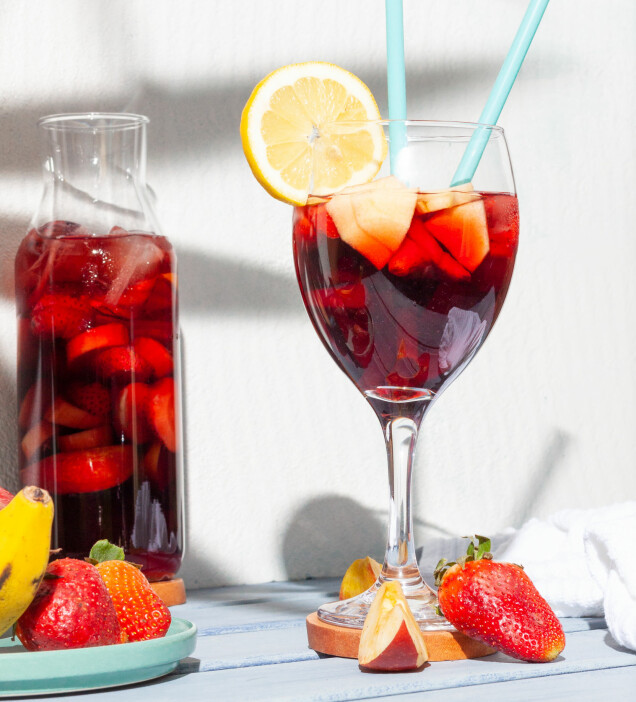 Nu finns det rosa bubblande sangria på burk