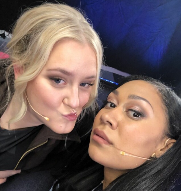 Julia Lyskova och Julia Frändfors tycker att det är viktigt att man vågar erkänna att man känner avundsjuka. Julia Lyskova och Julia Frändfors tycker att det är viktigt att man vågar erkänna att man känner avundsjuka.