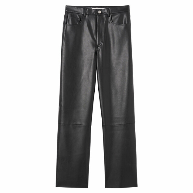 Klicka på bilden för att komma direkt till byxorna. Klicka på bilden för att komma direkt till byxorna.