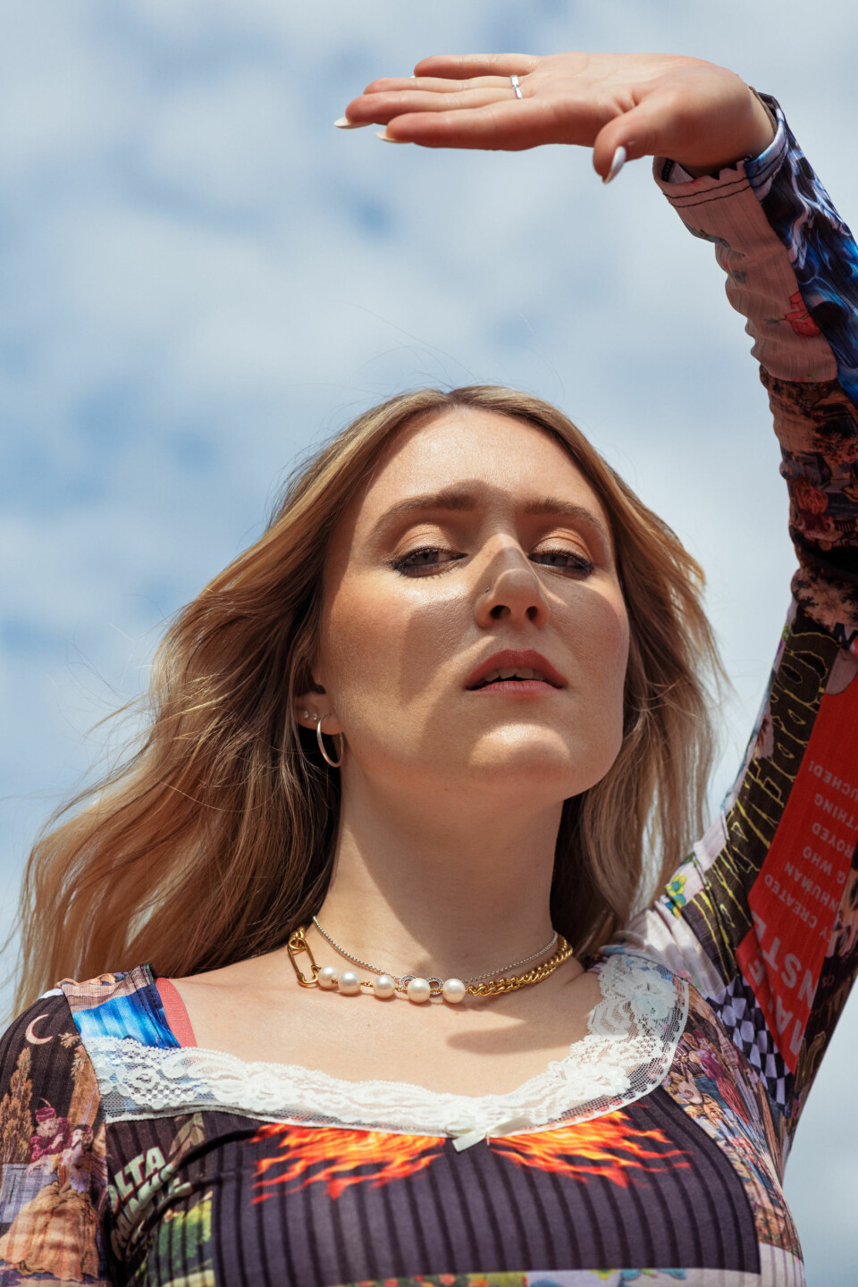 Myra Granberg fick frågan om att göra Maggiotolkningen precis efter inspelningen av musikvideon till Lose my mind. Myra Granberg fick frågan om att göra Maggiotolkningen precis efter inspelningen av musikvideon till Lose my mind.