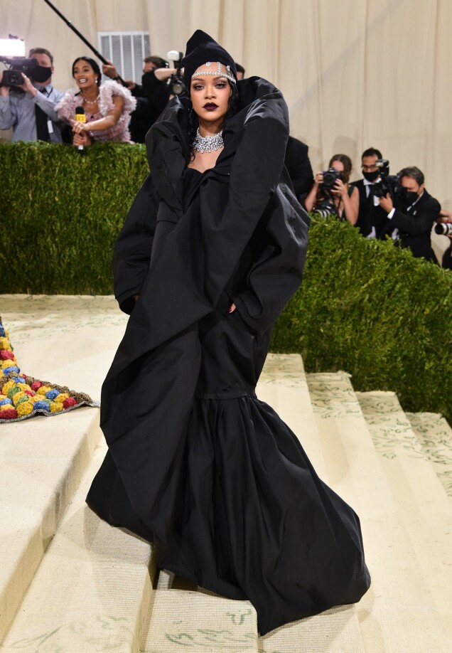 Rihanna. Rihanna.