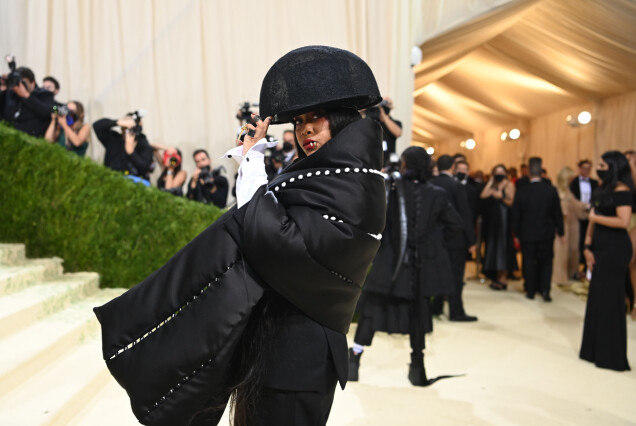 Erykah Badu. Erykah Badu.
