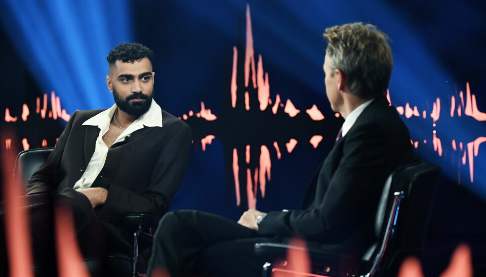 Alexander Abdallah och Fredrik Skavlan i studion. Alexander Abdallah och Fredrik Skavlan i studion.