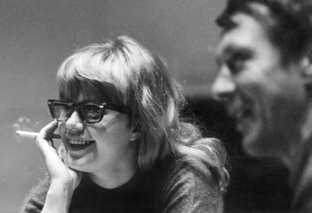 Lena Nyman och Allan Edwall vid inspelningen av radioteatern Familjen Andersson, 1967. Lena Nyman och Allan Edwall vid inspelningen av radioteatern Familjen Andersson, 1967.