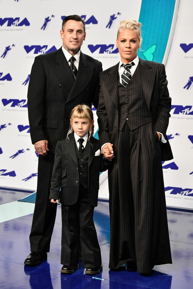 Kändisar som klädmatchar med sina barn – och det är så gulligt