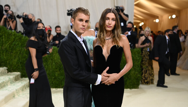 Justin och Hailey Bieber på årets Met-gala. Justin och Hailey Bieber på årets Met-gala.