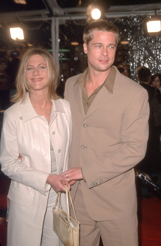 14 gånger Brad Pitt haft samma frisyr och outfit som sina flickvänner