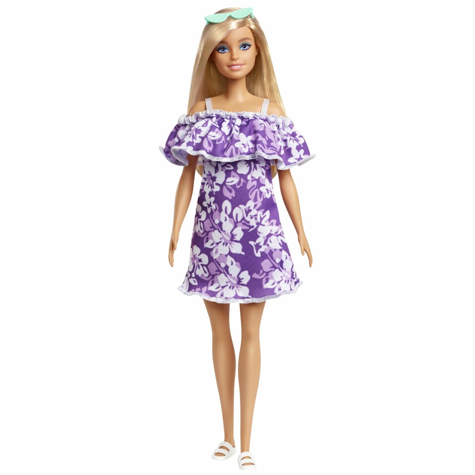 Barbie har varit en favoritleksak i flera generationer, och förändrats genom åren. Barbie har varit en favoritleksak i flera generationer, och förändrats genom åren.