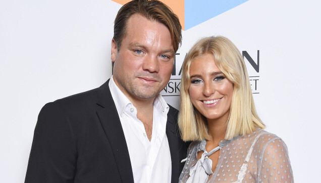 Penny Parnevik och Douglas Murray hade känt varandra i många år innan de blev ett par 2017. Douglas var en vän till familjen, främst till Pennys pappa Jesper Parnevik. Penny Parnevik och Douglas Murray hade känt varandra i många år innan de blev ett par 2017. Douglas var en vän till familjen, främst till Pennys pappa Jesper Parnevik.