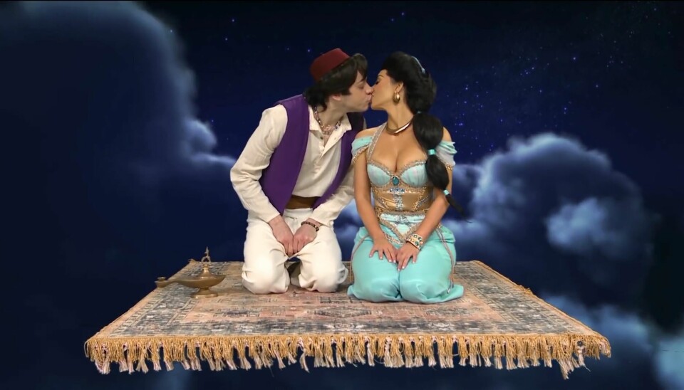 Pete och Kim som Aladdin och Jasmine i SNL. Pete och Kim som Aladdin och Jasmine i SNL.