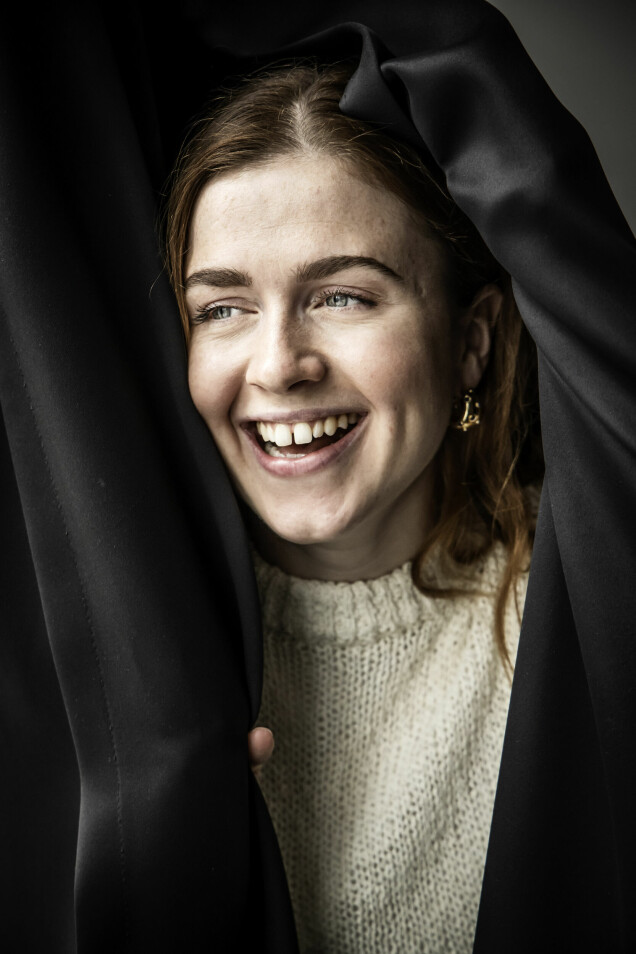 Amy Deasismont. Amy Deasismont.