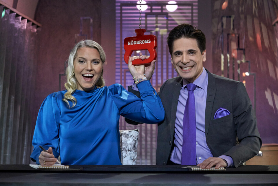 Carina Bergfeldt och Marcus Oscarsson är ett av lagen. Carina Bergfeldt och Marcus Oscarsson är ett av lagen.