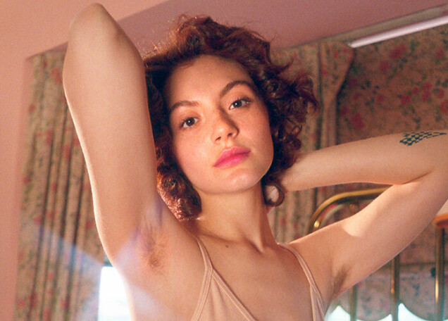 Håret på kroppen skyddar bland annat mot friktion, bakterier, smuts och kyla. Håret på kroppen skyddar bland annat mot friktion, bakterier, smuts och kyla.