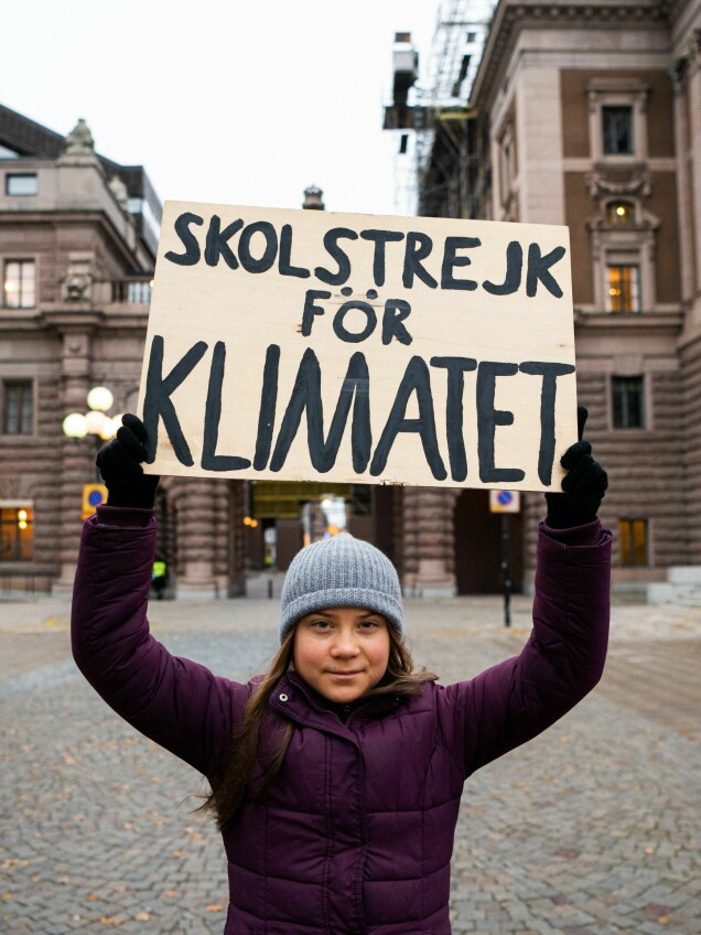 Greta utanför riksdagen nu i november. Greta utanför riksdagen nu i november.