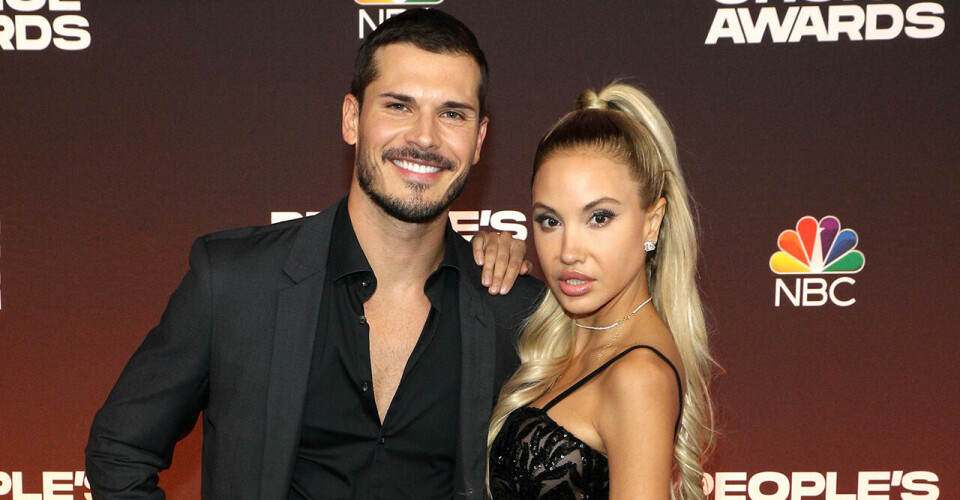Elena Belle och Gleb Savchenko har inte flyttat ihop än. Elena Belle och Gleb Savchenko har inte flyttat ihop än.