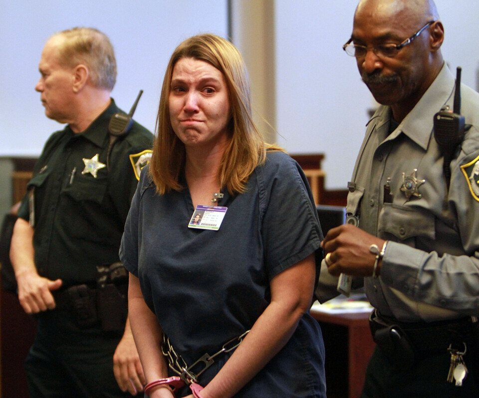 År 2011 dömdes Amanda Brumfield till 20 års fängelse för drop på en 1 år gammal flicka 2008. År 2011 dömdes Amanda Brumfield till 20 års fängelse för drop på en 1 år gammal flicka 2008.