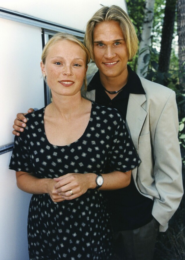 Skådisarna Lina Pleijel och Bengt Dahlqvist 1997. Skådisarna Lina Pleijel och Bengt Dahlqvist 1997.