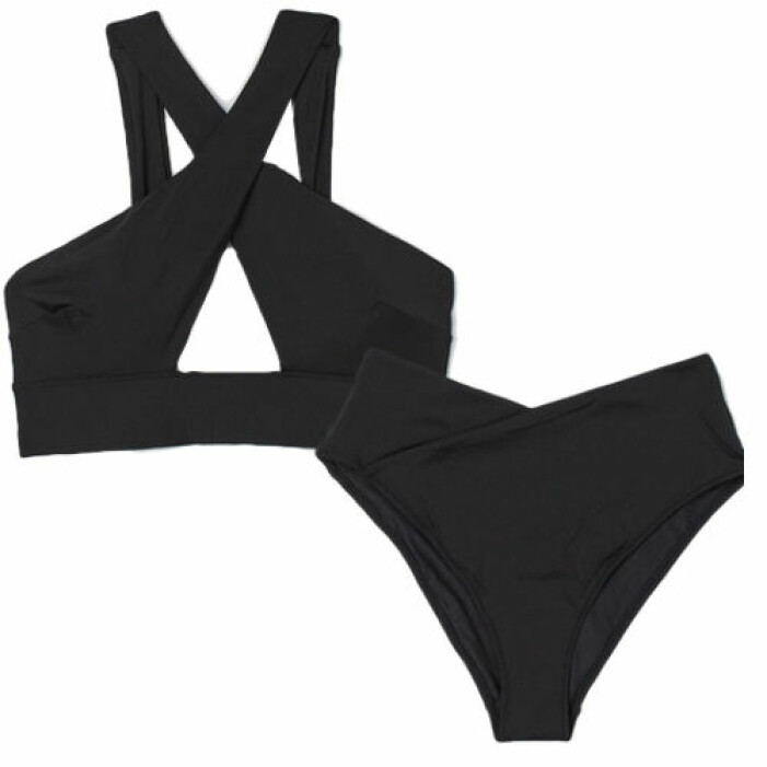 Svart bikini med cut outs från H&M.
