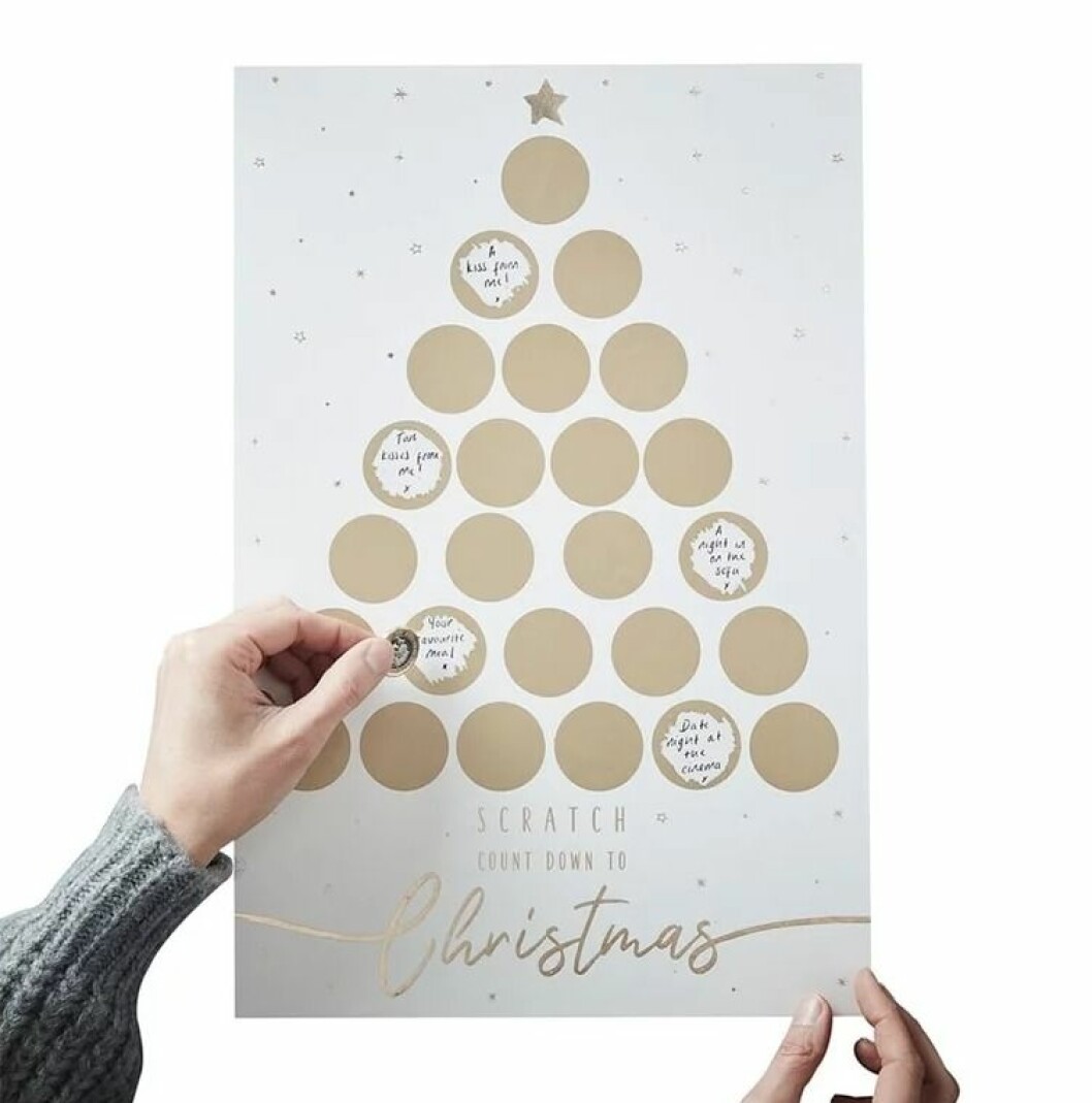 Adventskalender för vuxna där du själv skriver små meddelanden bakom luckorna 
