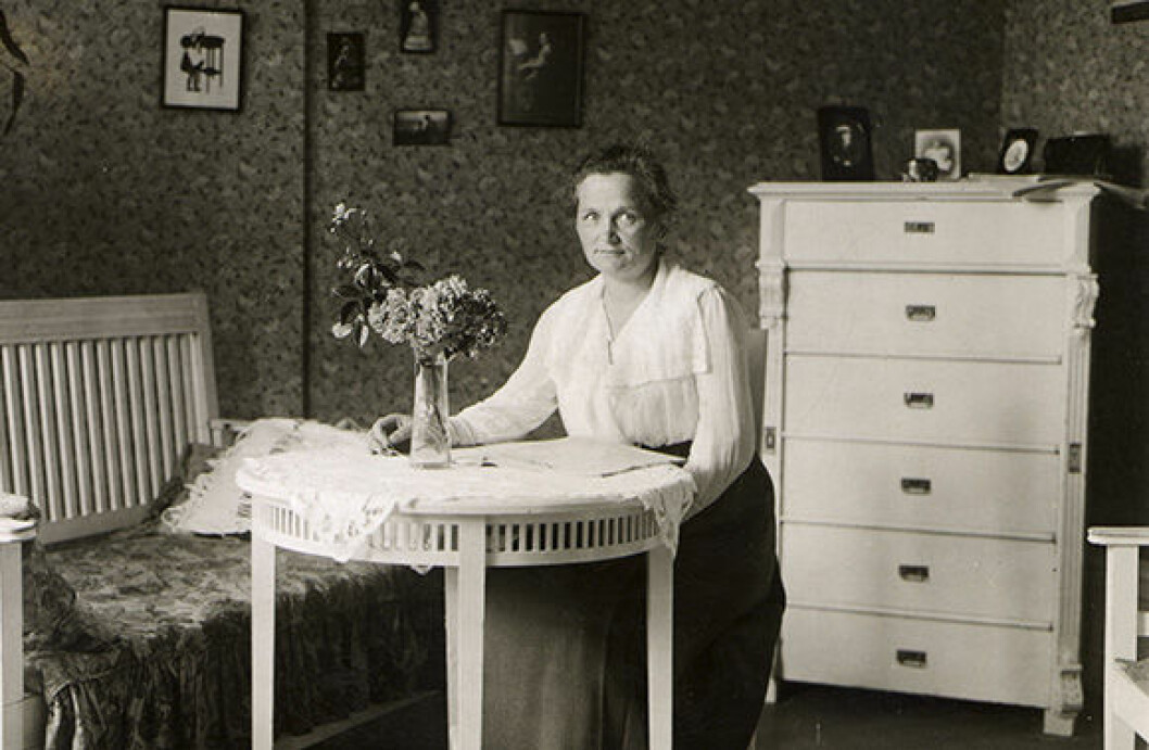 En bild på Agda Östlund, en av Sveriges första kvinnliga riksdagsledamöter.