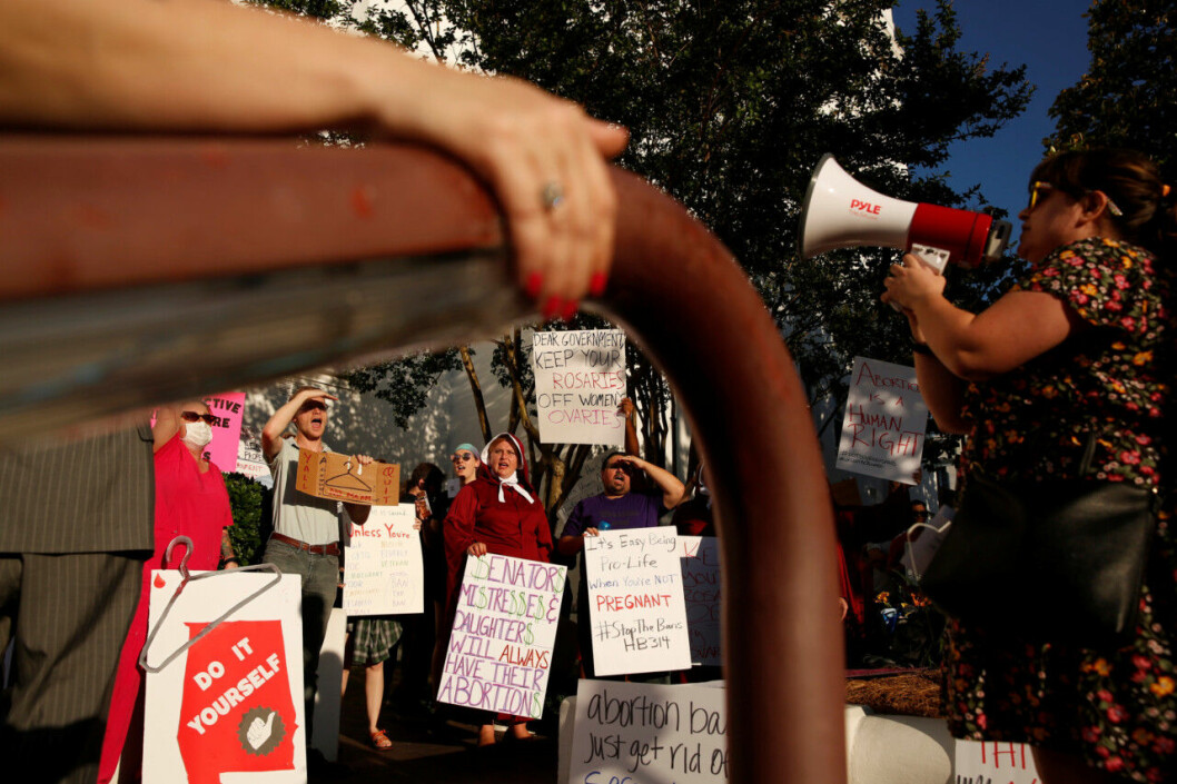 Demonstration mot förslag om nu abortlag i Alabama