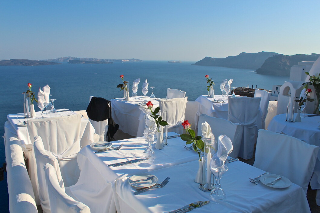 Restaurang Ambrosio ligger på grekiska Santorini. ambrosia santorini