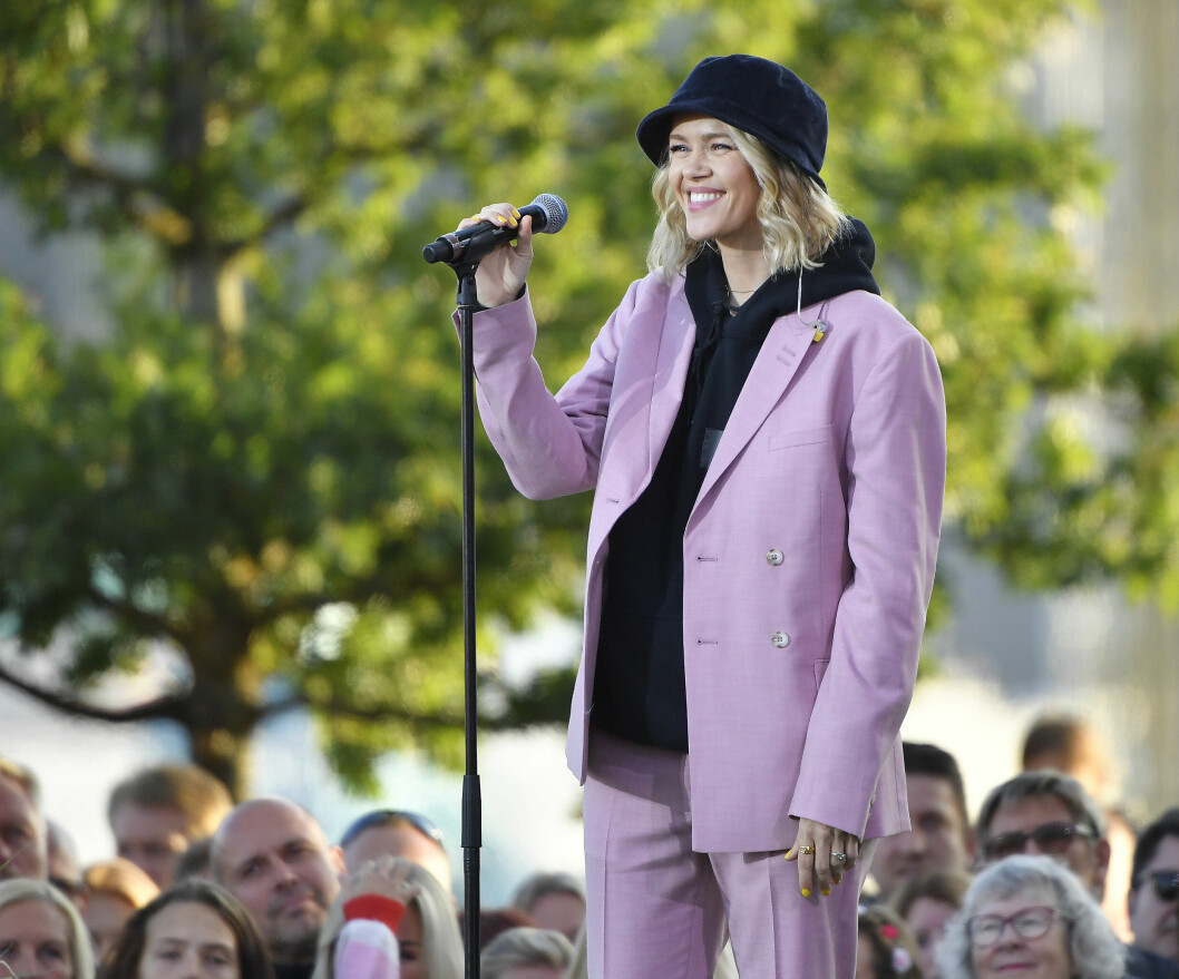 Ana Diaz uppträdde på <span class=" italic" data-lab-italic_desktop="italic">Allsång på Skansen</span> 2019, innan det stora publika genombrottet i <span class=" italic" data-lab-italic_desktop="italic">Så mycket bättre året</span> därpå. ana diaz på scenen