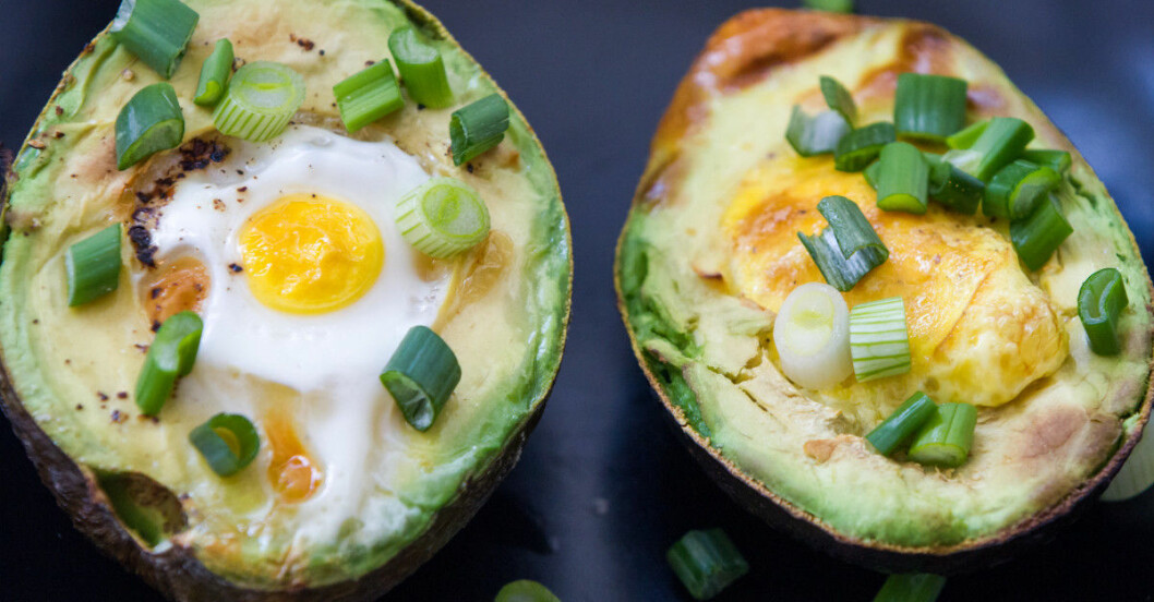 avokado med ägg