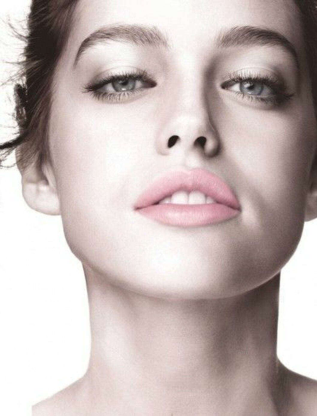 Modellen Emily DiDonato är ansiktet utåt för Baby Lips från Maybelline.