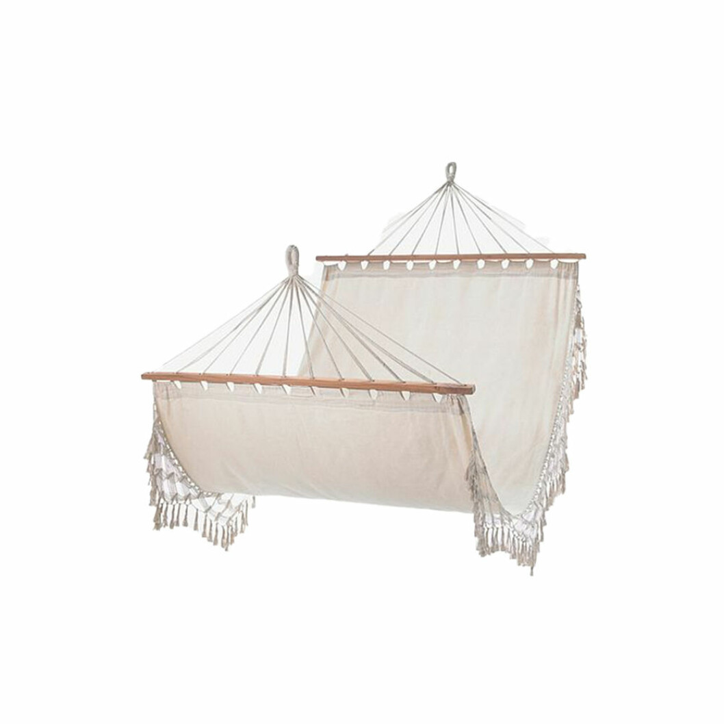 Hängmatta, Sven, 499 kr. <a href="http://www.awin1.com/cread.php?awinaffid=359185&awinmid=8905&clickref=budgetm%C3%B6blerbalkong&p=https%3A%2F%2Fwww.ellos.se%2Fellos-home%2Fhangmatta-sven%2F1503154-01" target="_blank" rel="noopener">Här kan du köpa den</a>. budgetmöbler till balkongen hängmatta