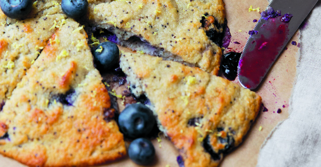 Nyttiga bananscones med blåbär – godaste helgfrukosten