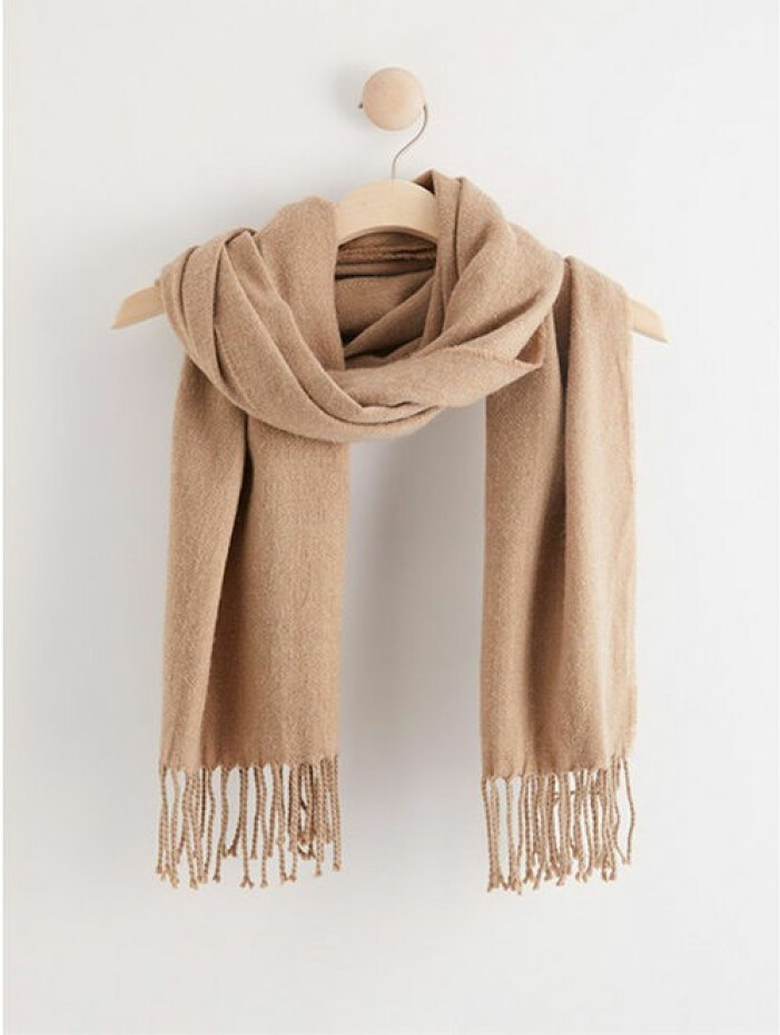 Beige halsduk från Lindex