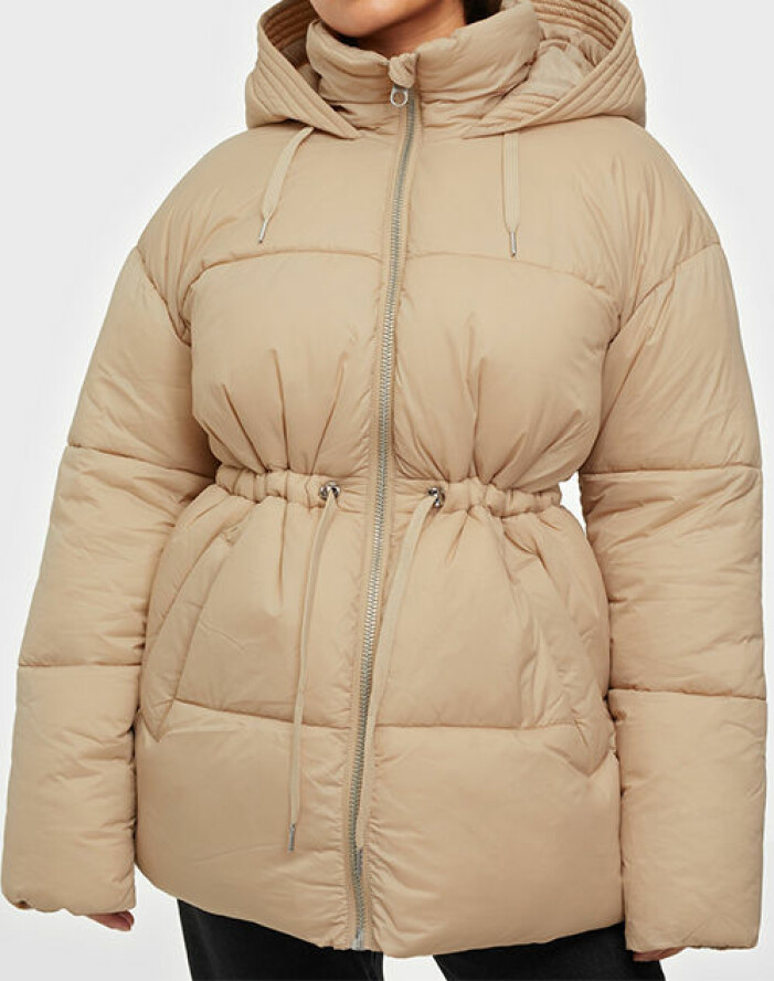 beige puffjacka vero moda