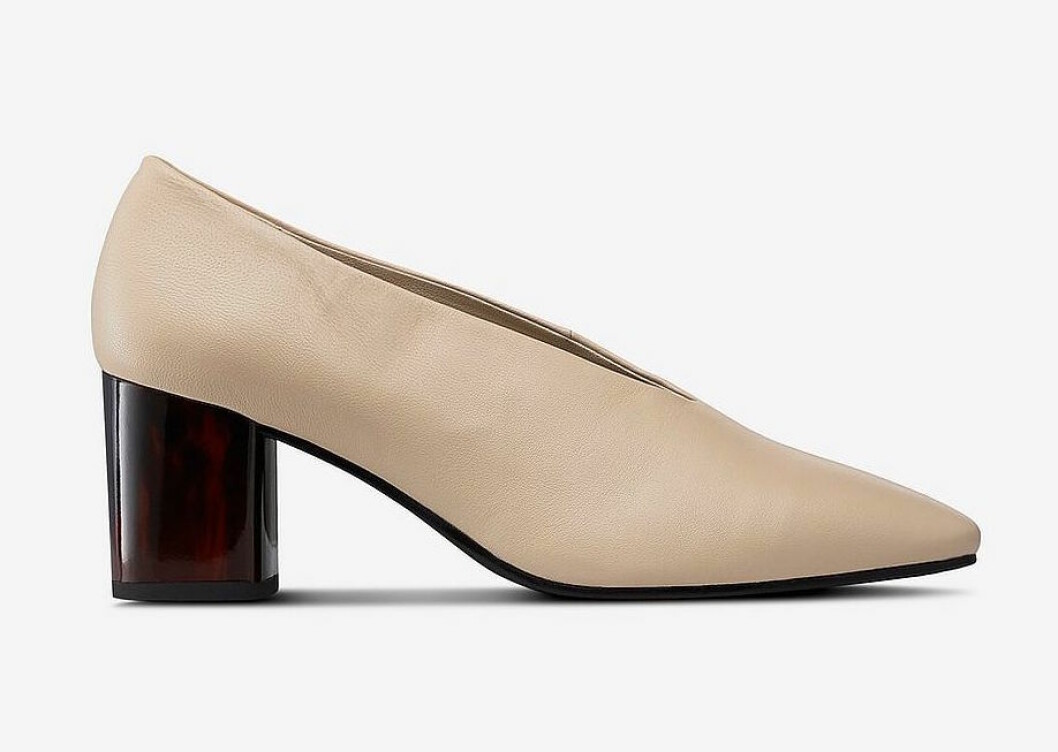 Beige pumps till våren 2019