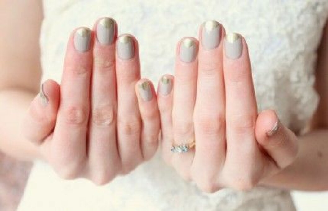 beige-wedding-nails