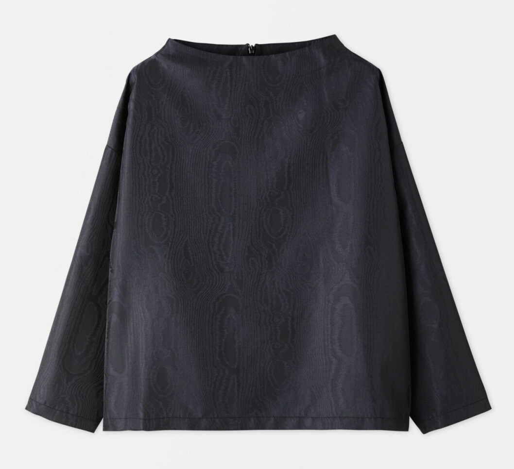 Matchande set: Mönstrad blus med lång ärm