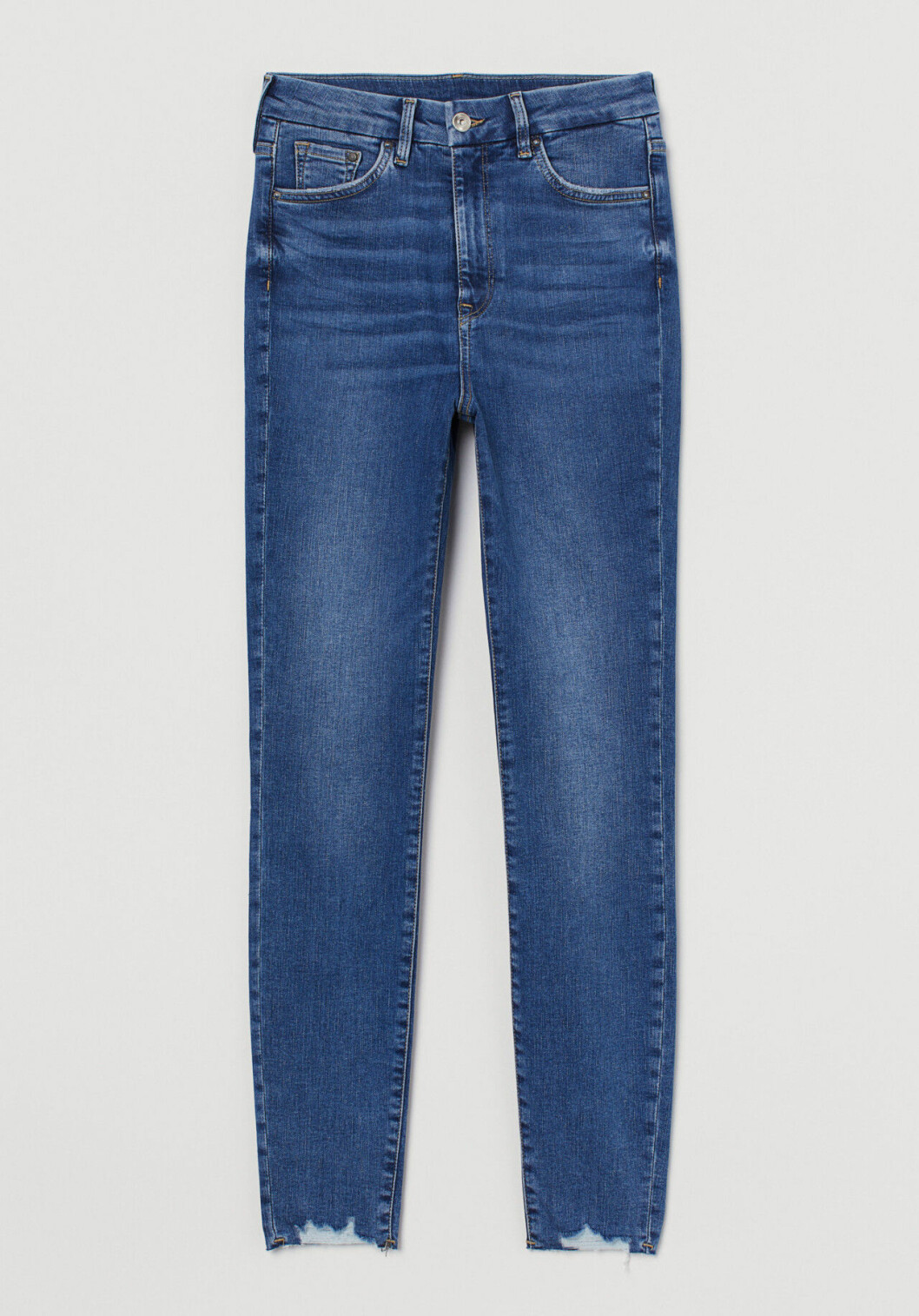 Blå jeans i stuprörsmodell för dam till våren 2020