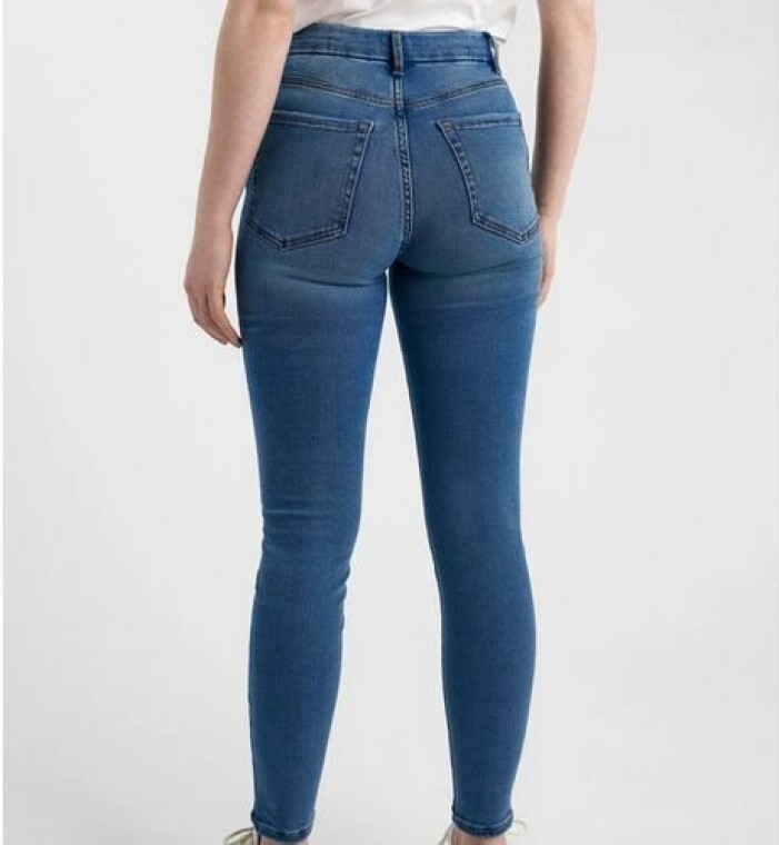 Stretchiga jeans med hög midja från Lindex