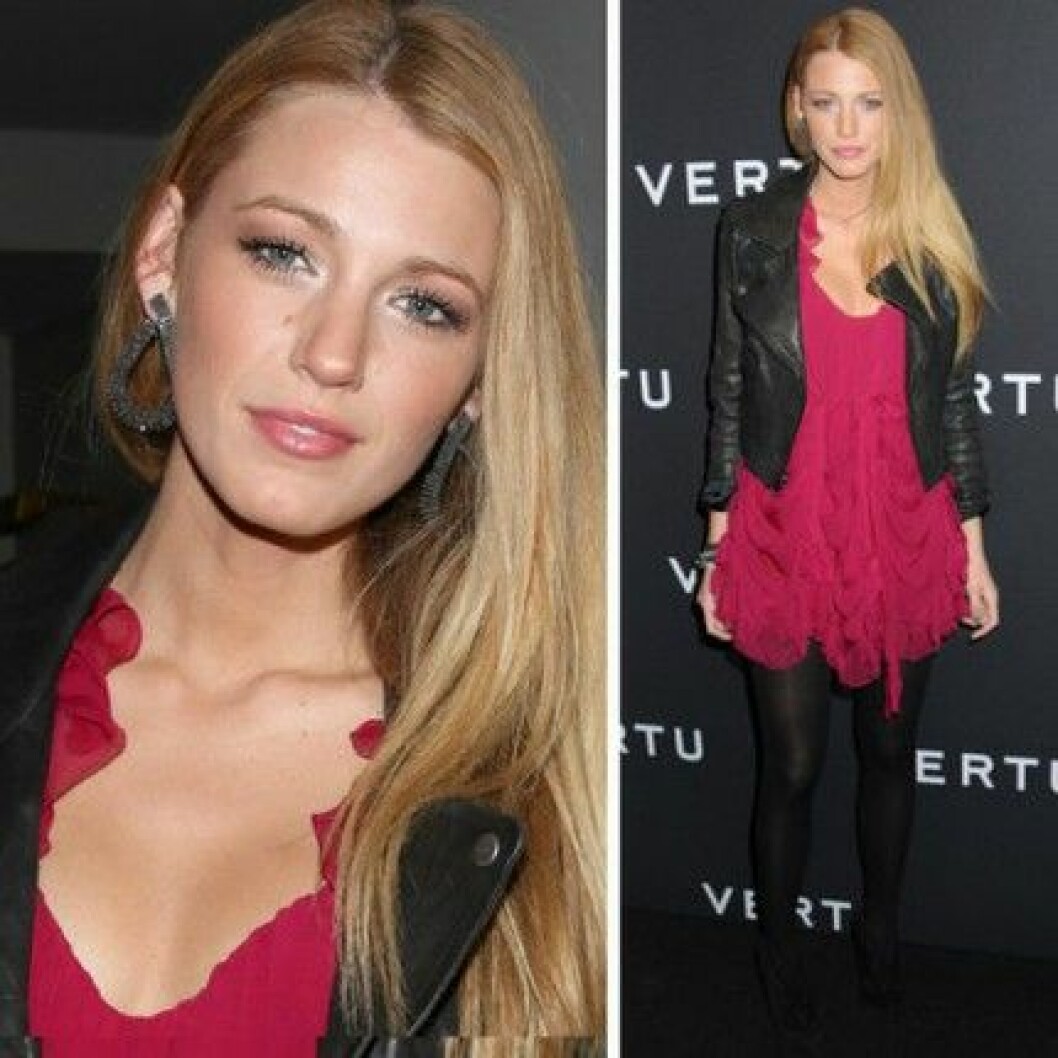 Blake Lively attends the launch of Vertu's smartphone at Berry Hill Galleries on October 20, 2010 in New York City. 
