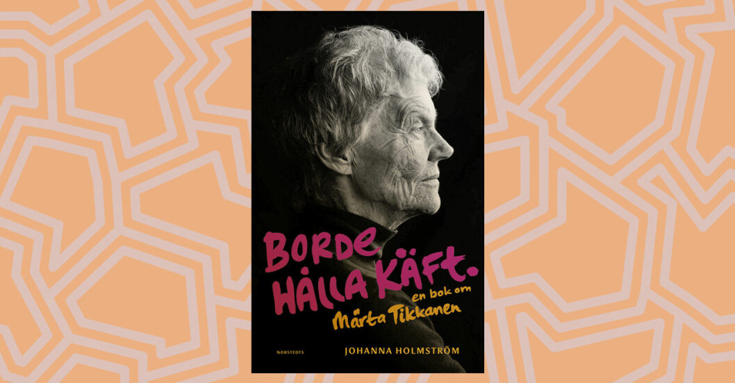 Biografin <span class=" italic" data-lab-italic_desktop="italic">Borde hålla käft</span> släpptes fredagen den 16 oktober.