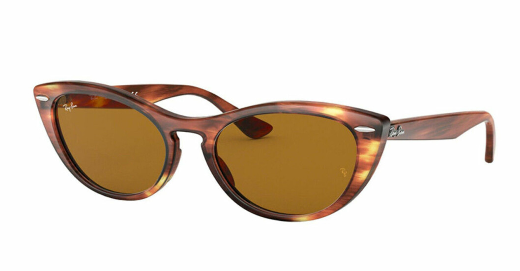 Bruna solglasögon i oval modell från Ray-Ban till 2020