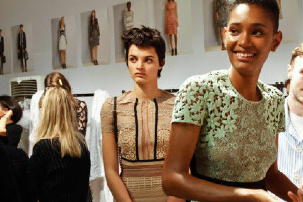Burberry ska förändra modevärlden med sitt nya koncept. burberry
