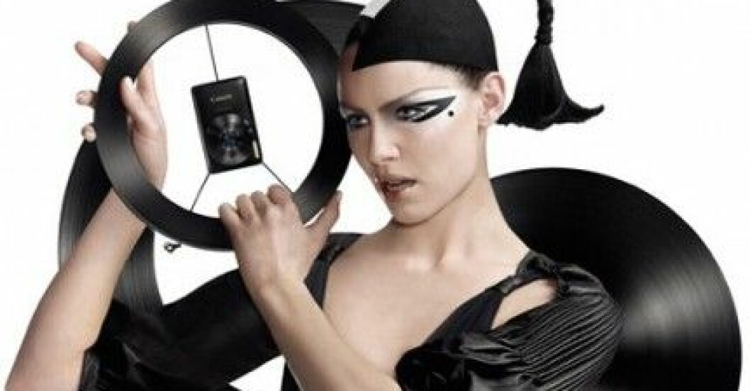 Canon-ixus-100-fashion