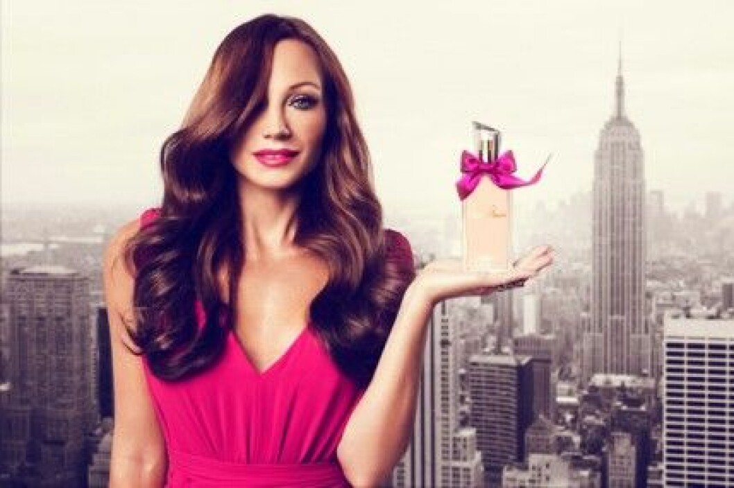 Charlotte Perelli har lanserat sin egen parfym "The Girl".