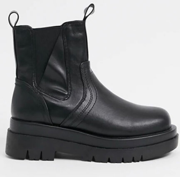 chunky boots raid