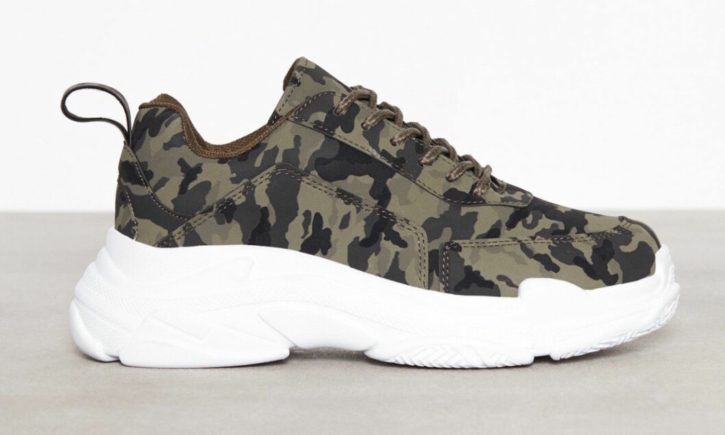 Chunky sneakers