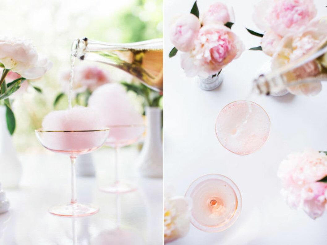 Foto och recept via: <a href="https://laurenconrad.com/blog/2015/06/lovely-libations-cotton-candy-champagne-cocktail/#" target="_blank" rel="noopener">Lauren Conrad</a> Champagnecocktail med fläder och sockervadd.