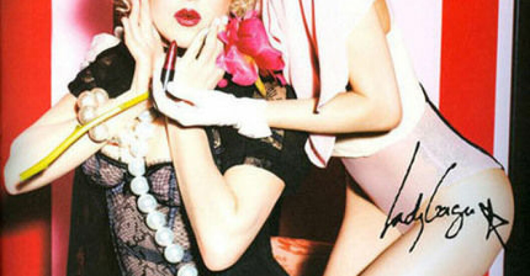 Cyndi-Gaga-MAC-Viva-Glam-2